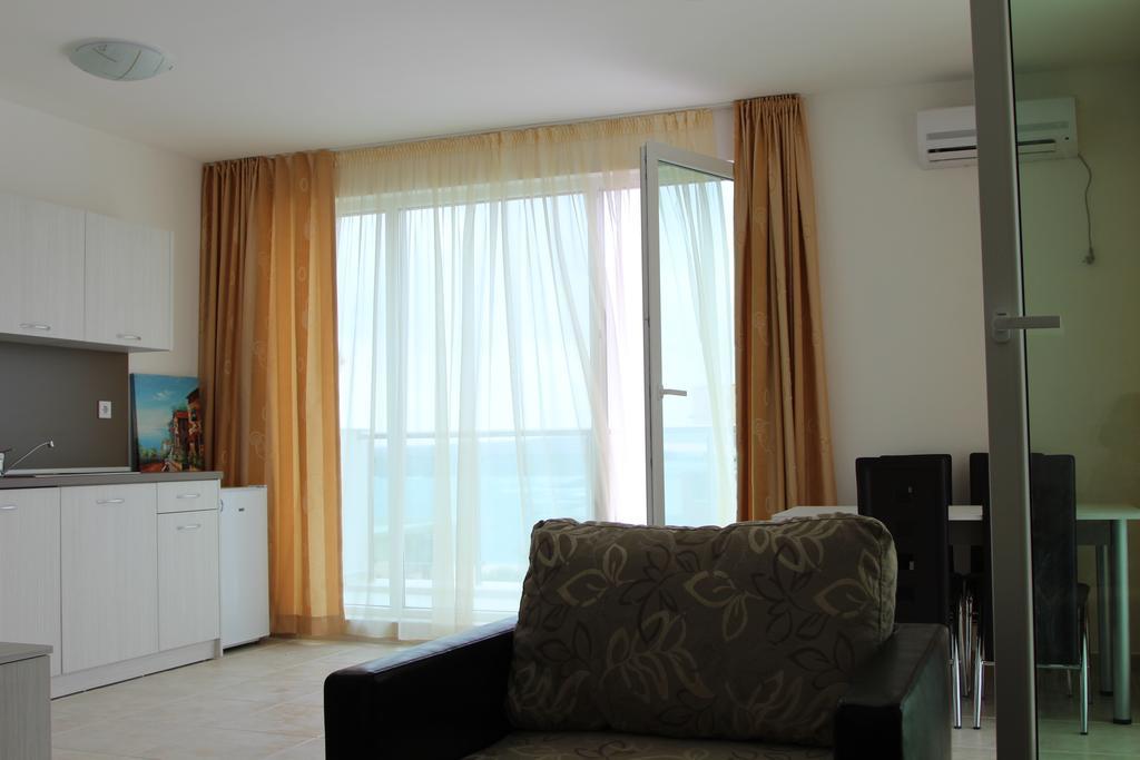 Sea Life Apartments Sinemorets Buitenkant foto